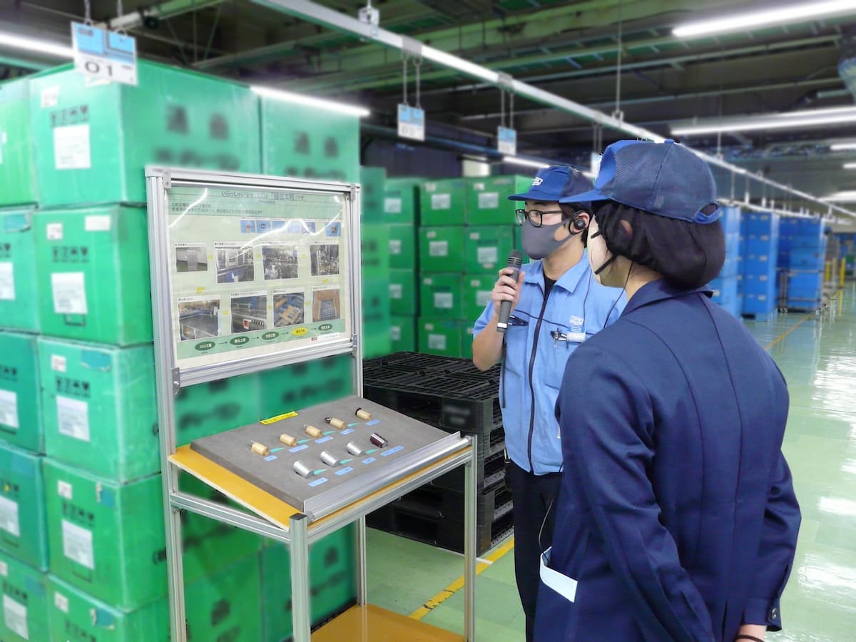 製造工程での説明の様子