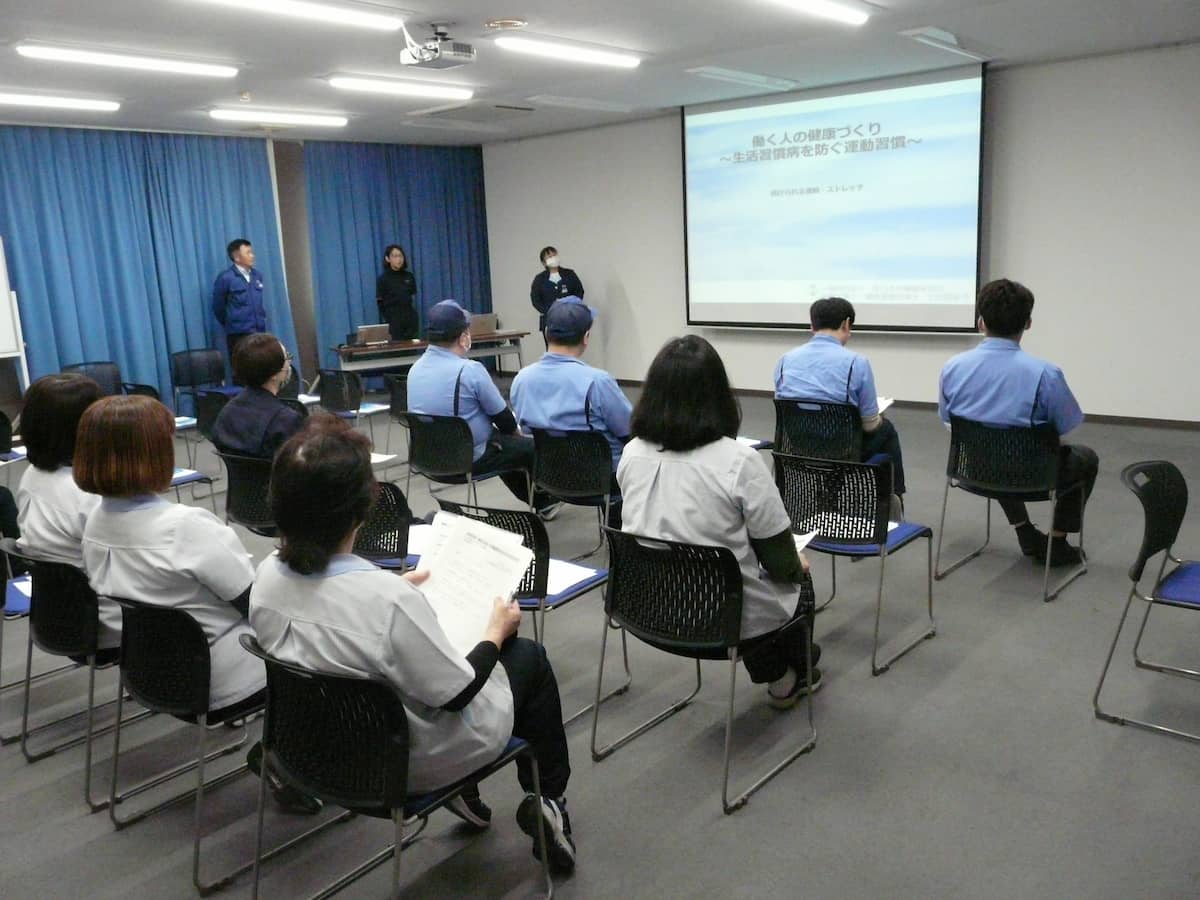 セミナーでの講話の様子